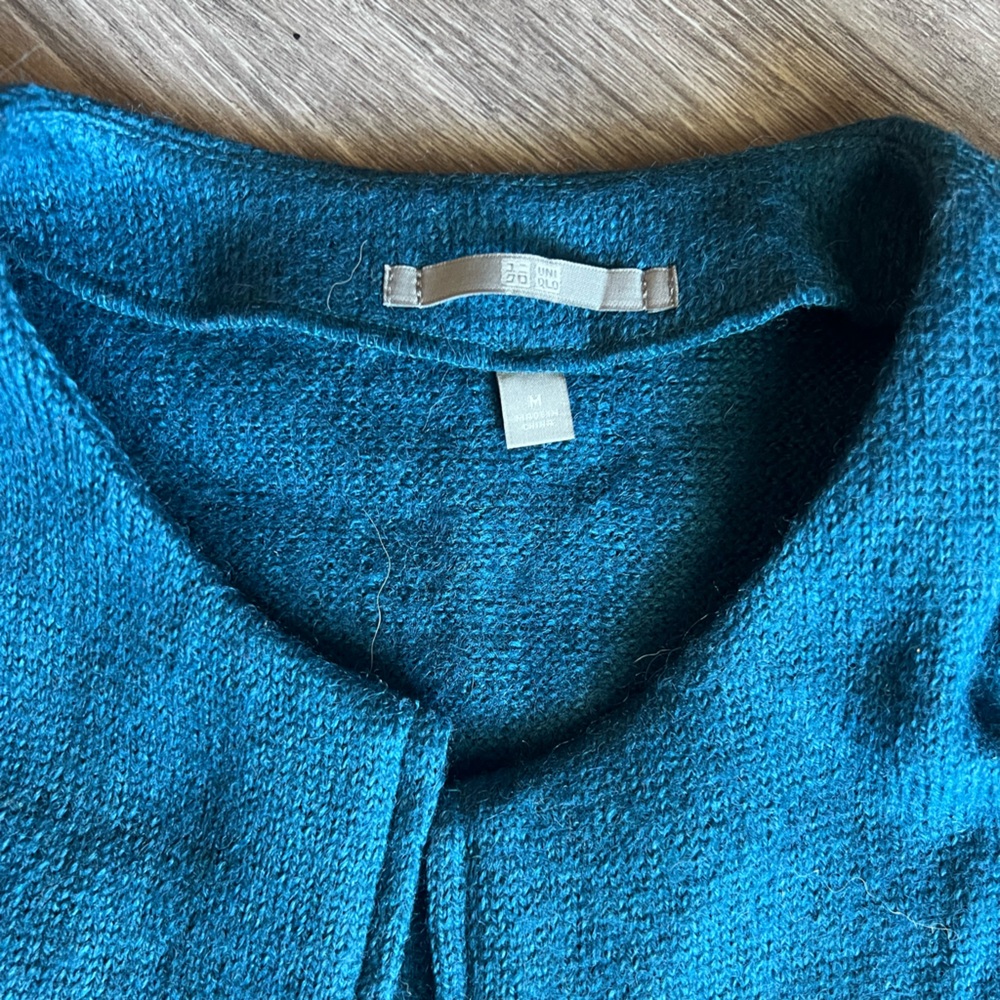 Uniqlo Blue Blazer - Picture 2 of 2